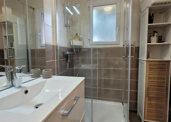 Appartement 200m De La Piscine Wifi T3 38 M2 6 Pers 2 Ascenseur *